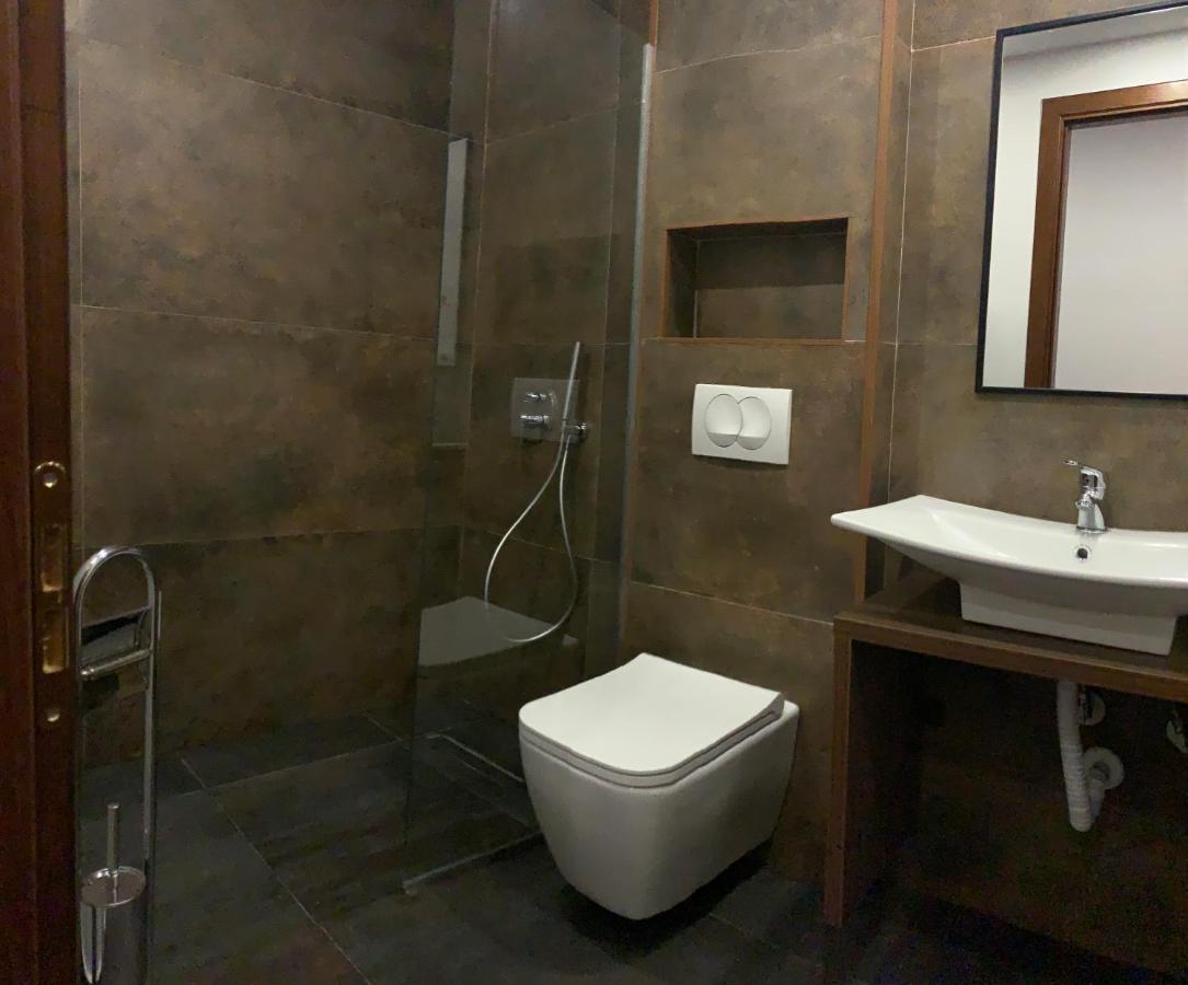 Vladimir Estate Hotel Gjirokastër Eksteriør billede