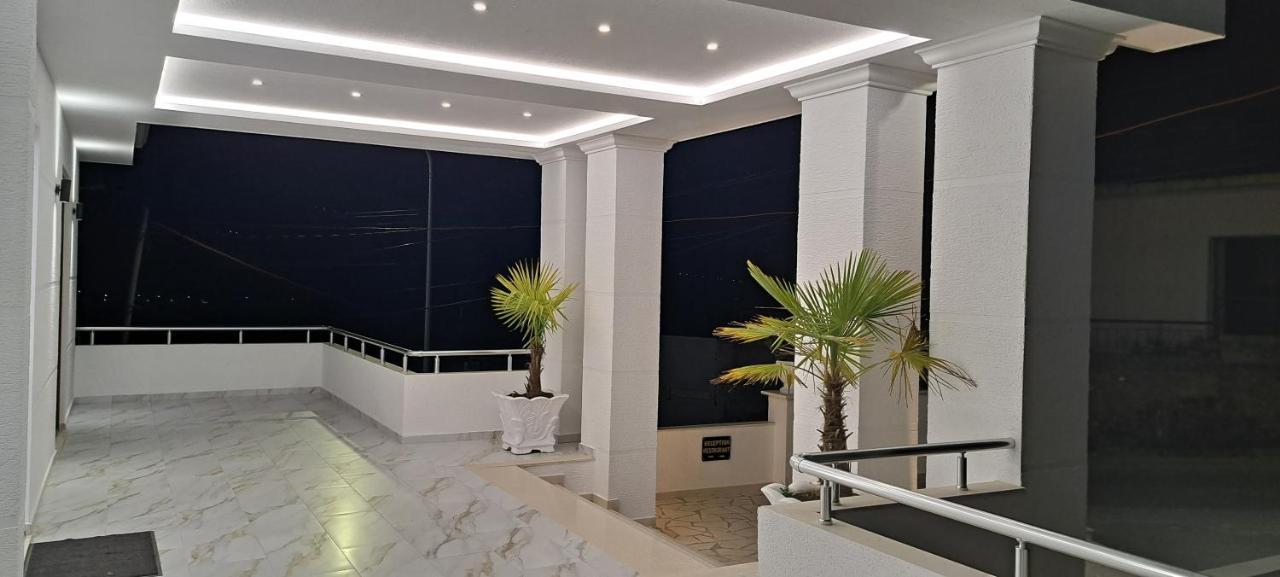 Vladimir Estate Hotel Gjirokastër Eksteriør billede