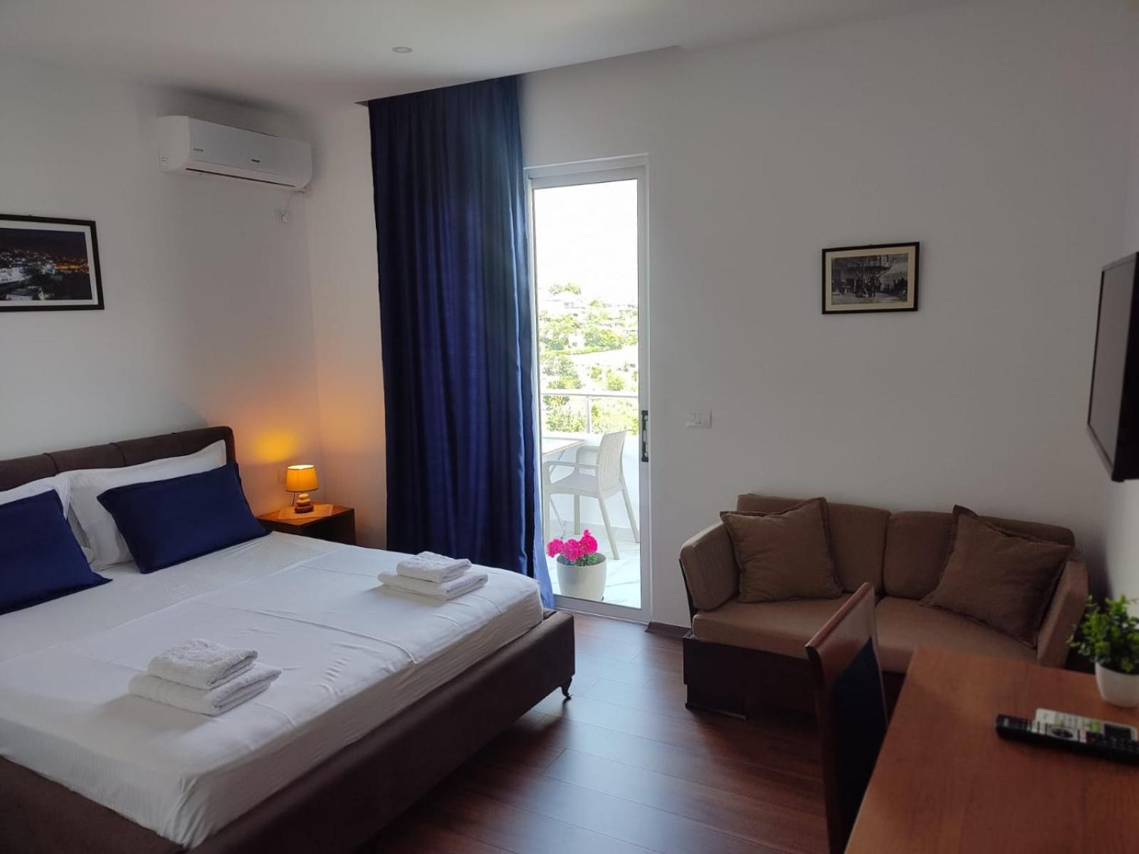 Vladimir Estate Hotel Gjirokastër Eksteriør billede