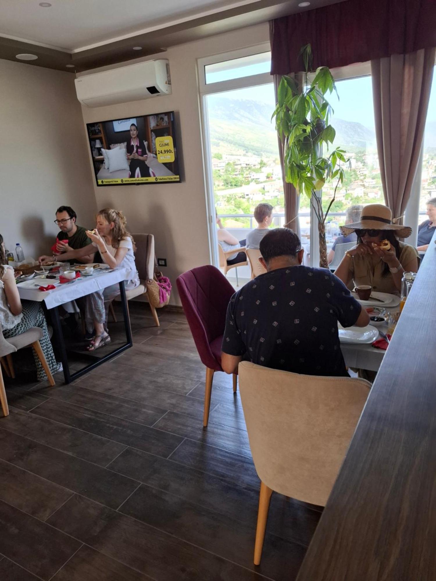 Vladimir Estate Hotel Gjirokastër Eksteriør billede